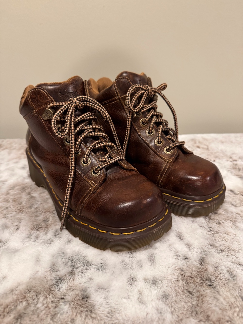 DR. MARTENS AIR WAIR TOYA Rich Brown Color Leather Boot Women’s size 8